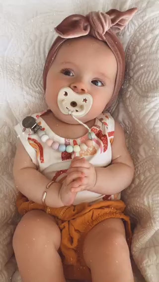Ali+Oli Silicone Pacifier Clip