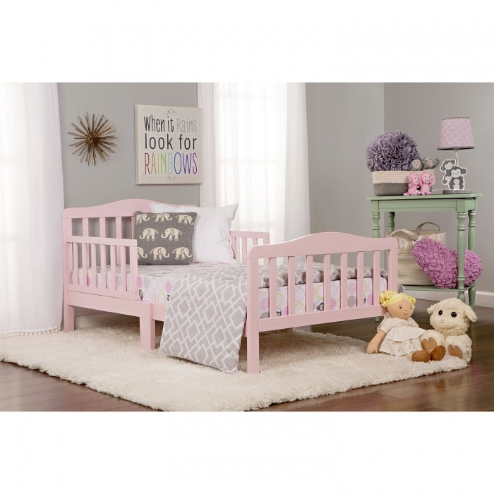 Dream On Me Classic Design Toddler Bed - Mega Babies