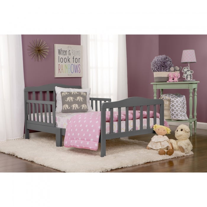 Dream On Me Classic Design Toddler Bed - Mega Babies