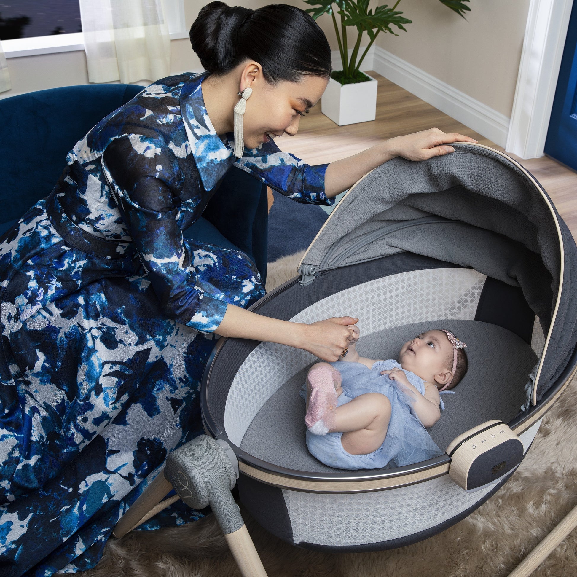 maxi-cosi sibia bassinet Maxi-Cosi Kindred Sibia Bassinet – Swaddles Baby