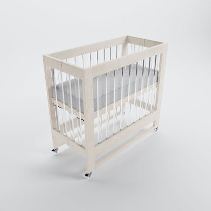 Melo Caress Mini Portable Crib 2.0