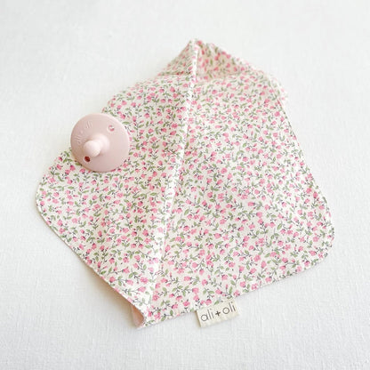 Ali+Oli Pacifier Blanket Holder