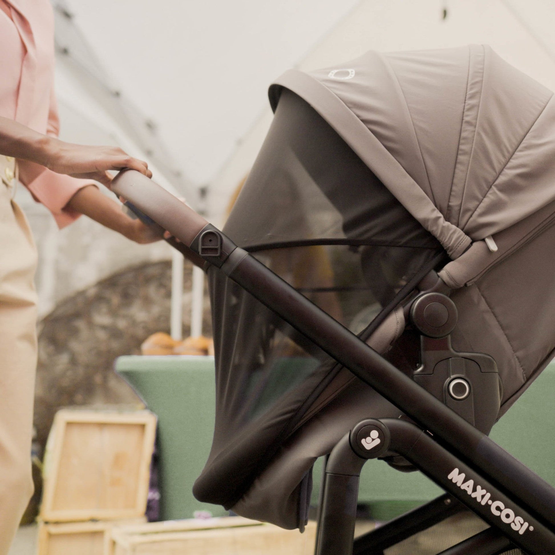 maxi cosi brown leather handle Maxi Cosi Tayla Max 5 in 1 Travel System