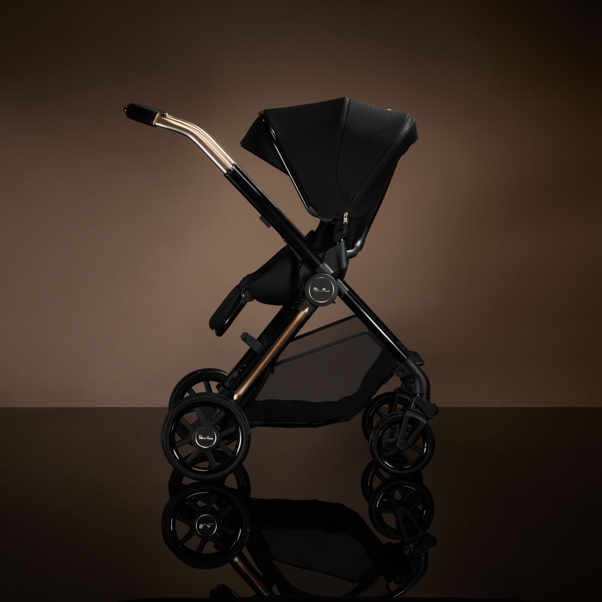Silver Cross Reef 2 Stroller + Accessory Bundle + Folding Bassinet