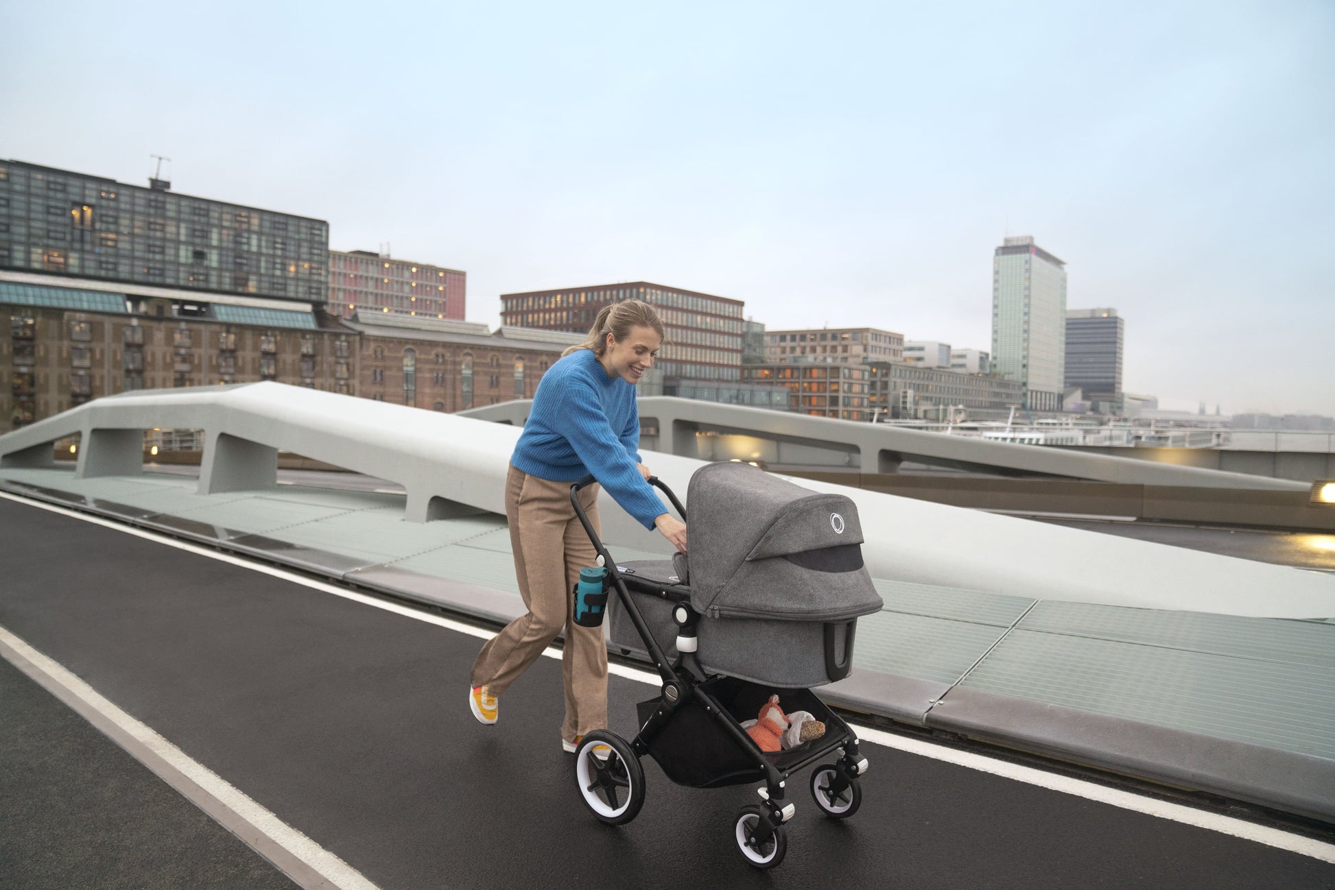 bugaboo bay alexandria Bugaboo Lynx Lightweight Full-Size Stroller – Swaddles Baby