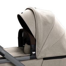 Load image into Gallery viewer, Joolz Hub + Bassinet
