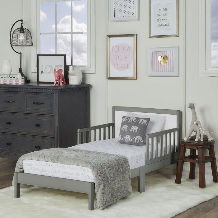 Dream on me toddler sleigh bed hot sale
