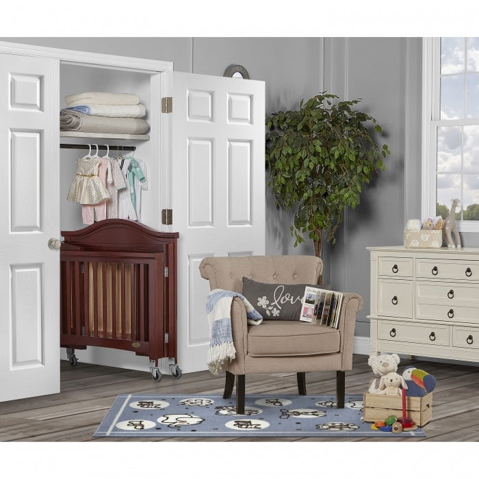 Dream On Me Venice Folding Portable Crib + Free 3" Mattress - Mega Babies