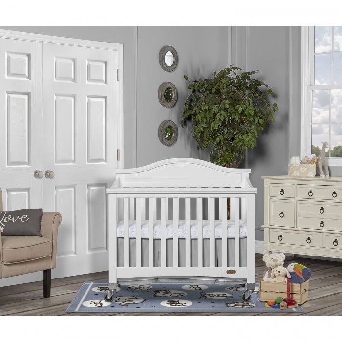 Dream On Me Venice Folding Portable Crib + Free 3" Mattress - Mega Babies