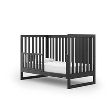 Load image into Gallery viewer, dadada Austin 3-in-1 Convertible Crib
