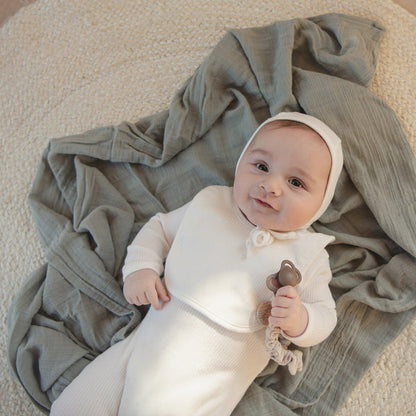 Ely's & Co. Solid Ribbed Paci Clip