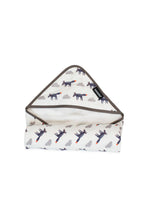 Load image into Gallery viewer, Innobaby Dono&amp;Dono Hooded Cotton Muslin Towel For Infants And Babies
