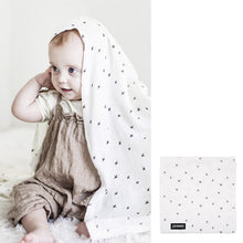 Load image into Gallery viewer, Innobaby Dono&amp;Dono Silky Smooth Bamboo Cuddle Blanket
