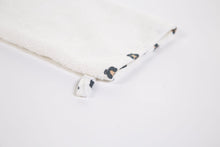 Load image into Gallery viewer, Childhome Bath Cape
