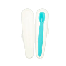 Load image into Gallery viewer, Innobaby Din Din SMART Silicone Baby Spoon With Carrying Case Gum Friendly - BPA-Free - Mega Babies
