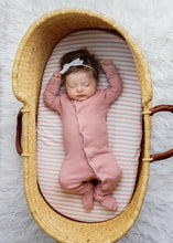 Load image into Gallery viewer, Ely&#39;s &amp; Co. Waterproof Cradle Sheet/ Changing Pad Cover - 2 Pack
