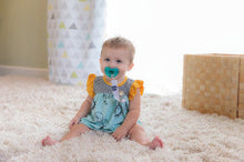 Load image into Gallery viewer, Chicco Universal Pacifier Clip

