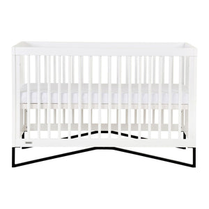 Buy Mega babies' convertible crib and add class to your nursery with the highly contrasting colors.
