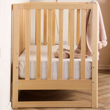 Load image into Gallery viewer, dadada Austin 3-in-1 Convertible Crib
