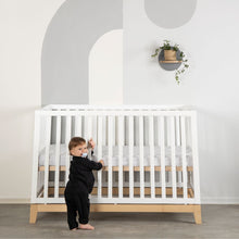 Load image into Gallery viewer, dadada Chelsea 3-in-1 Convertible Crib
